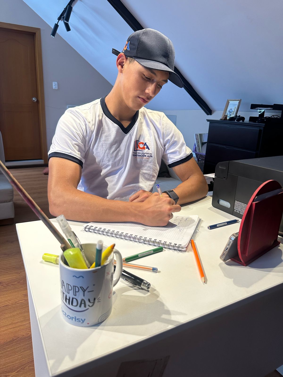 Estudiante de Generación Alfa